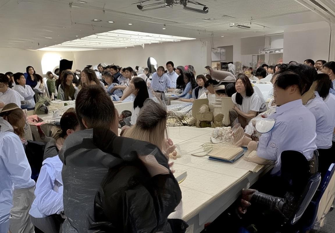 巴萨与埃尔切对决解析：战术运用与球员亮点回顾(图1)